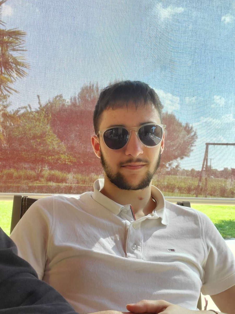 Profil de Roni
